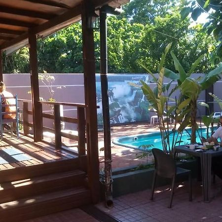 Residencial Noelia Hostel Puerto Iguazú Kültér fotó