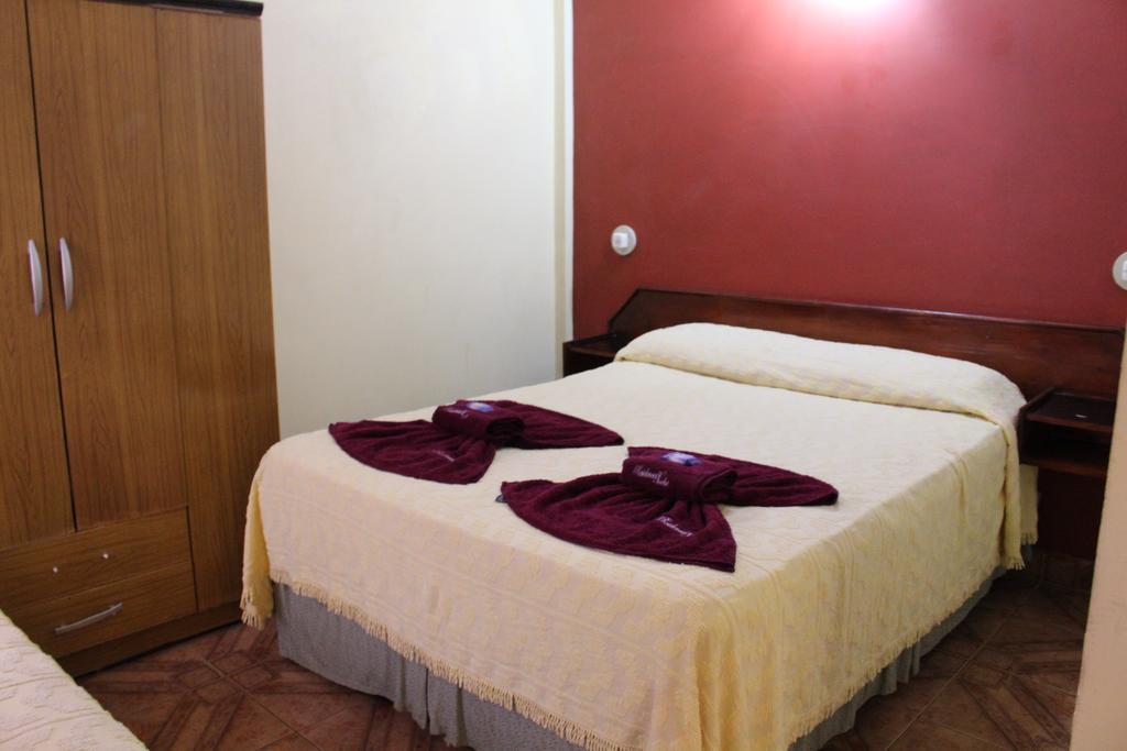 Residencial Noelia Hostel Puerto Iguazú Kültér fotó