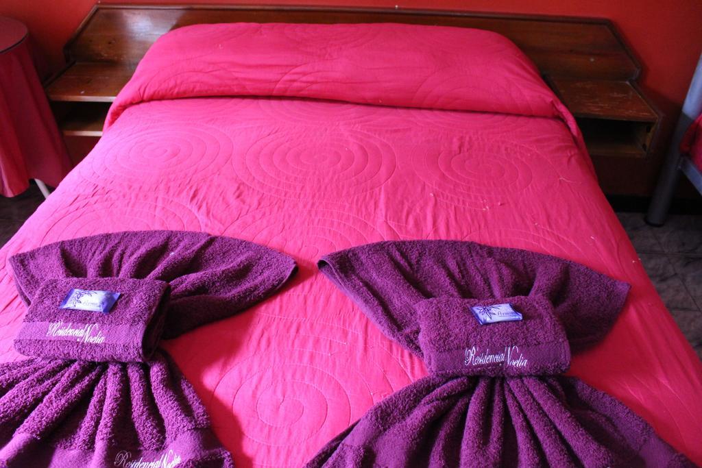 Residencial Noelia Hostel Puerto Iguazú Kültér fotó