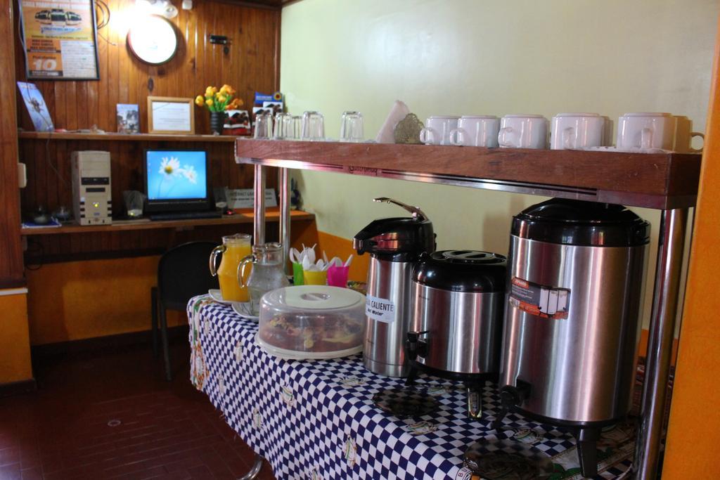 Residencial Noelia Hostel Puerto Iguazú Kültér fotó