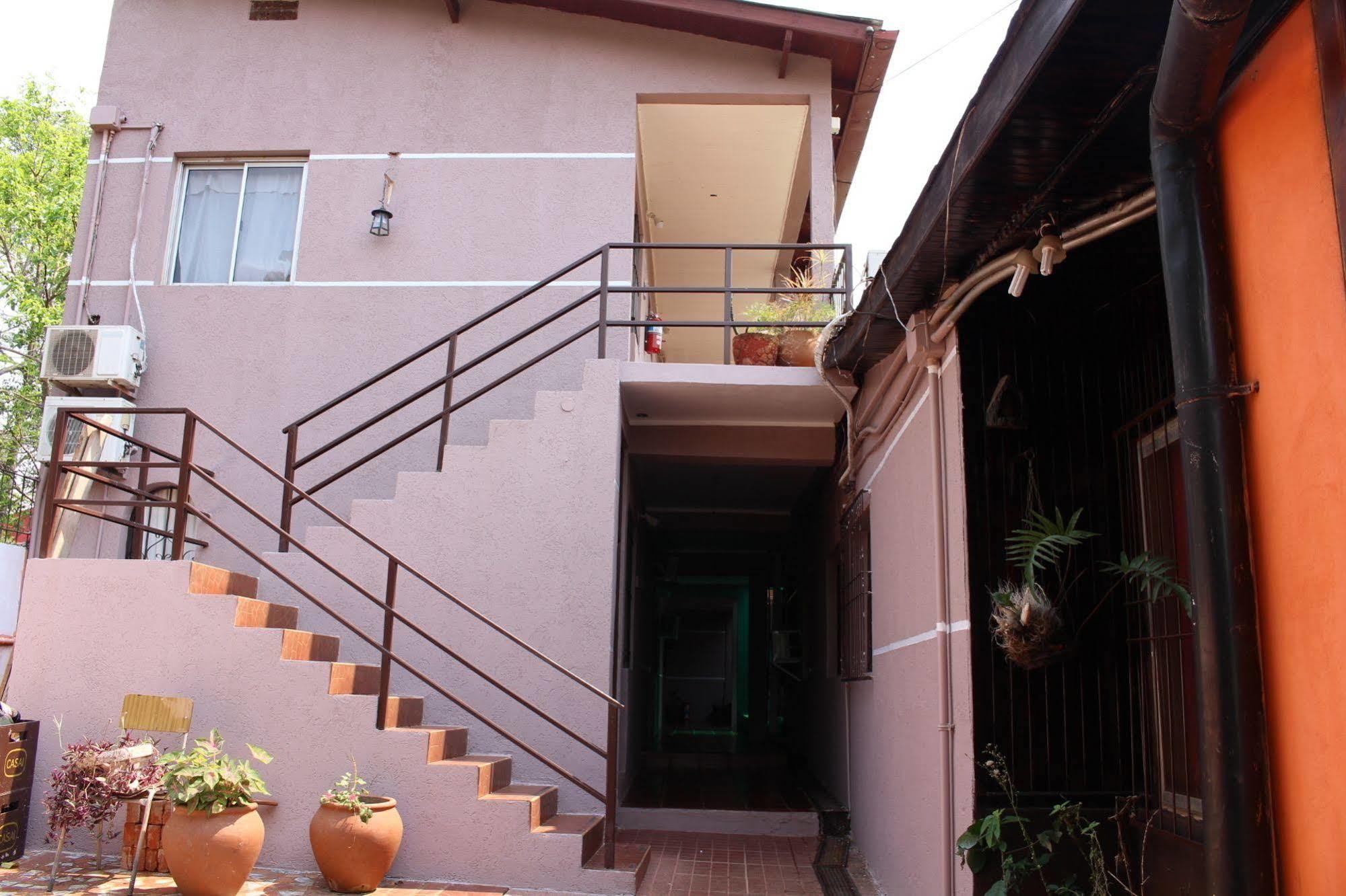 Residencial Noelia Hostel Puerto Iguazú Kültér fotó