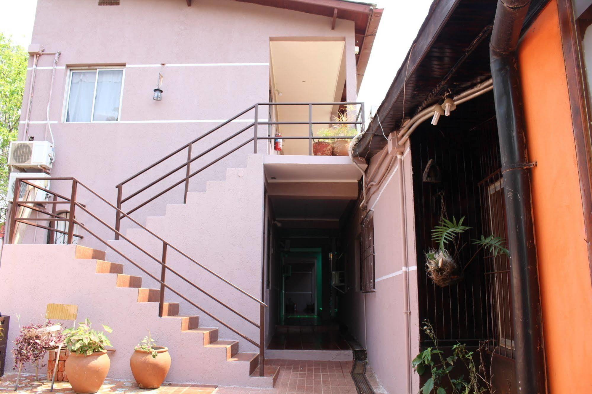 Residencial Noelia Hostel Puerto Iguazú Kültér fotó