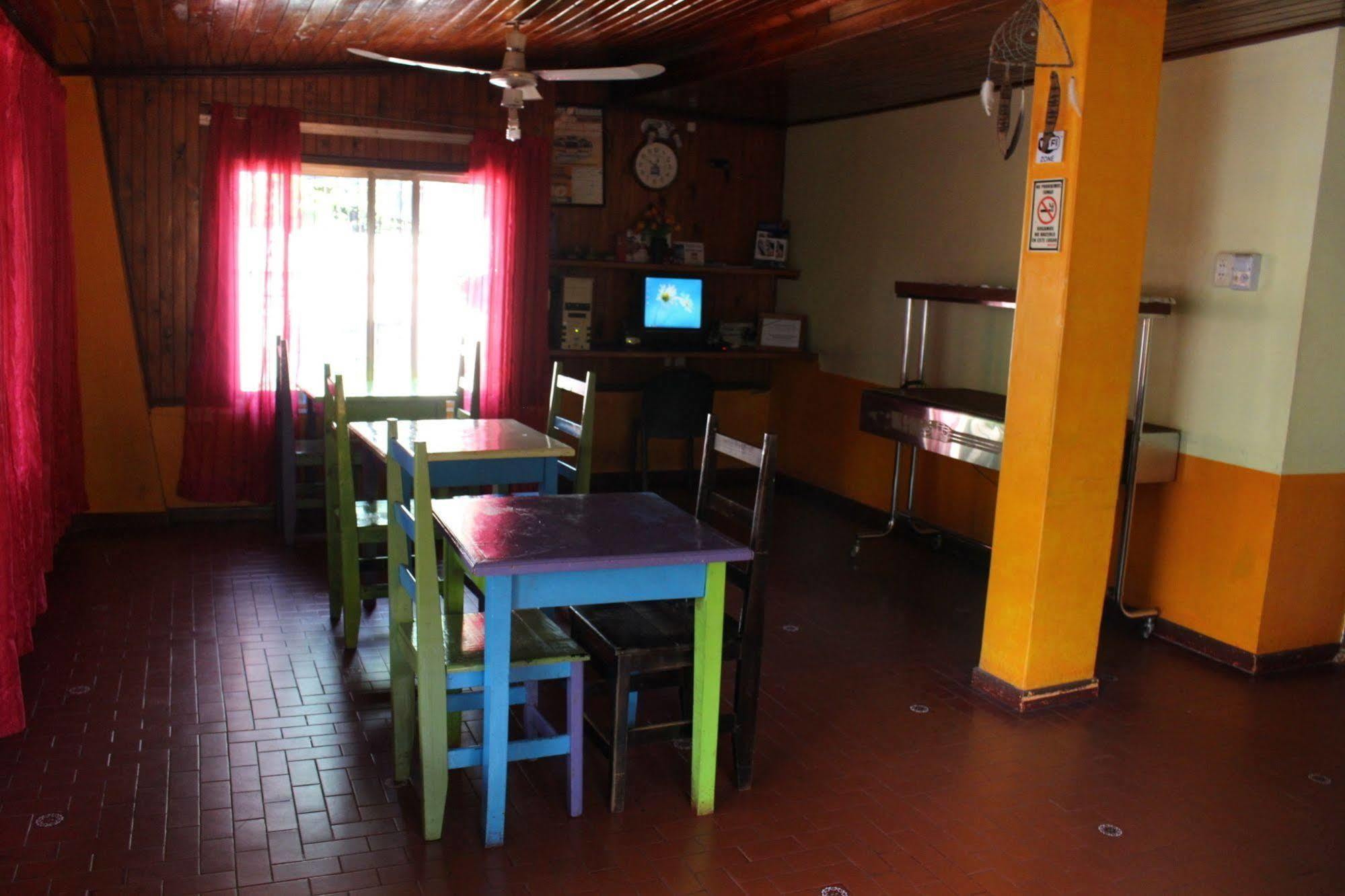 Residencial Noelia Hostel Puerto Iguazú Kültér fotó