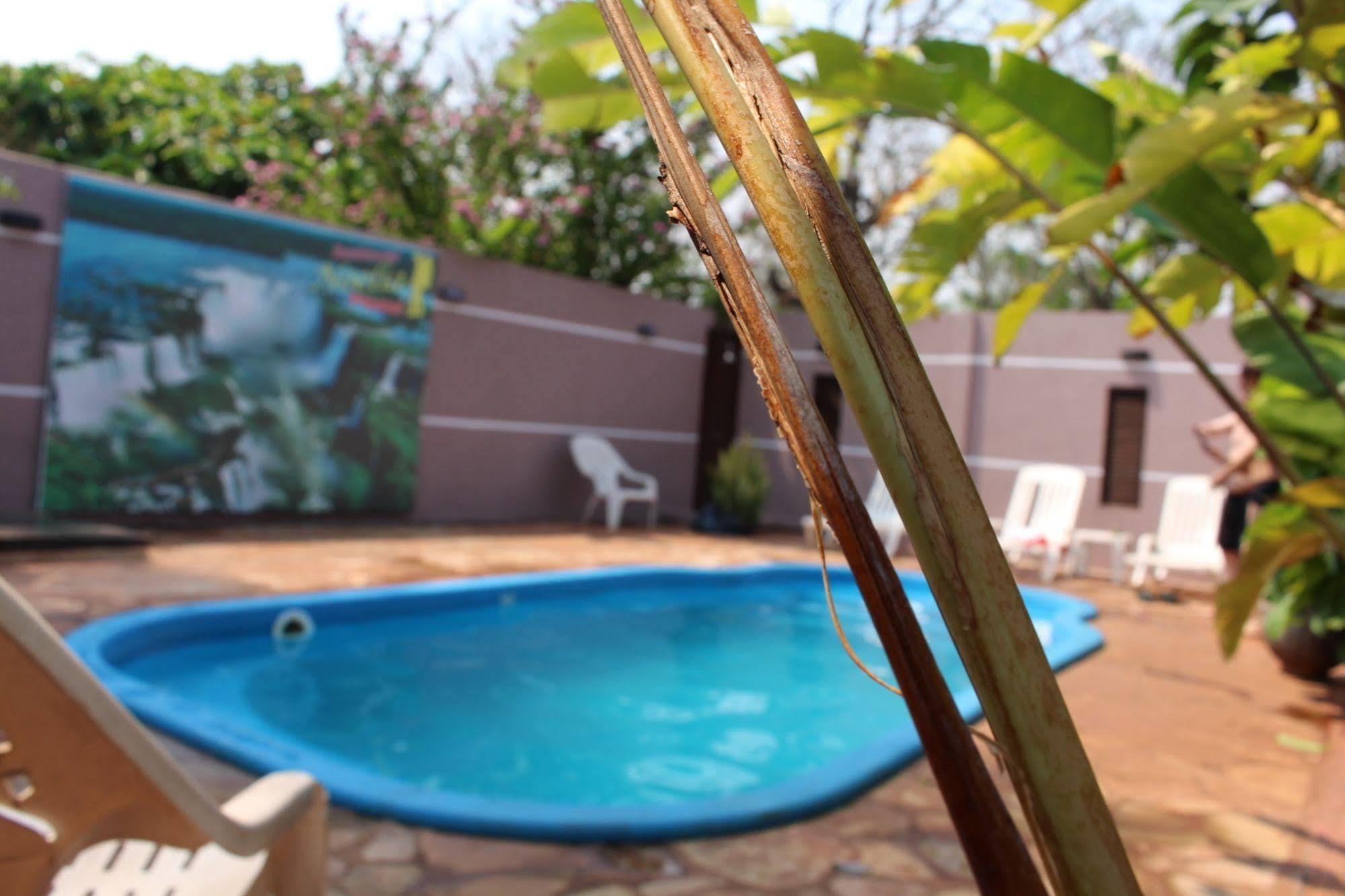 Residencial Noelia Hostel Puerto Iguazú Kültér fotó